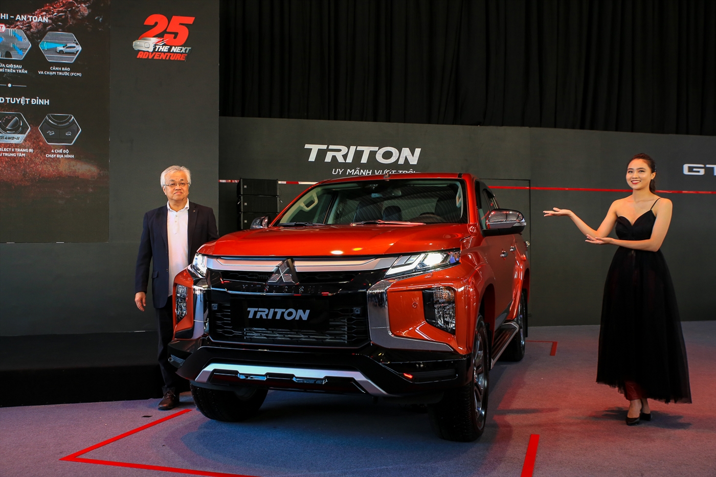 TRITON 4×2 AT MIVEC Premium